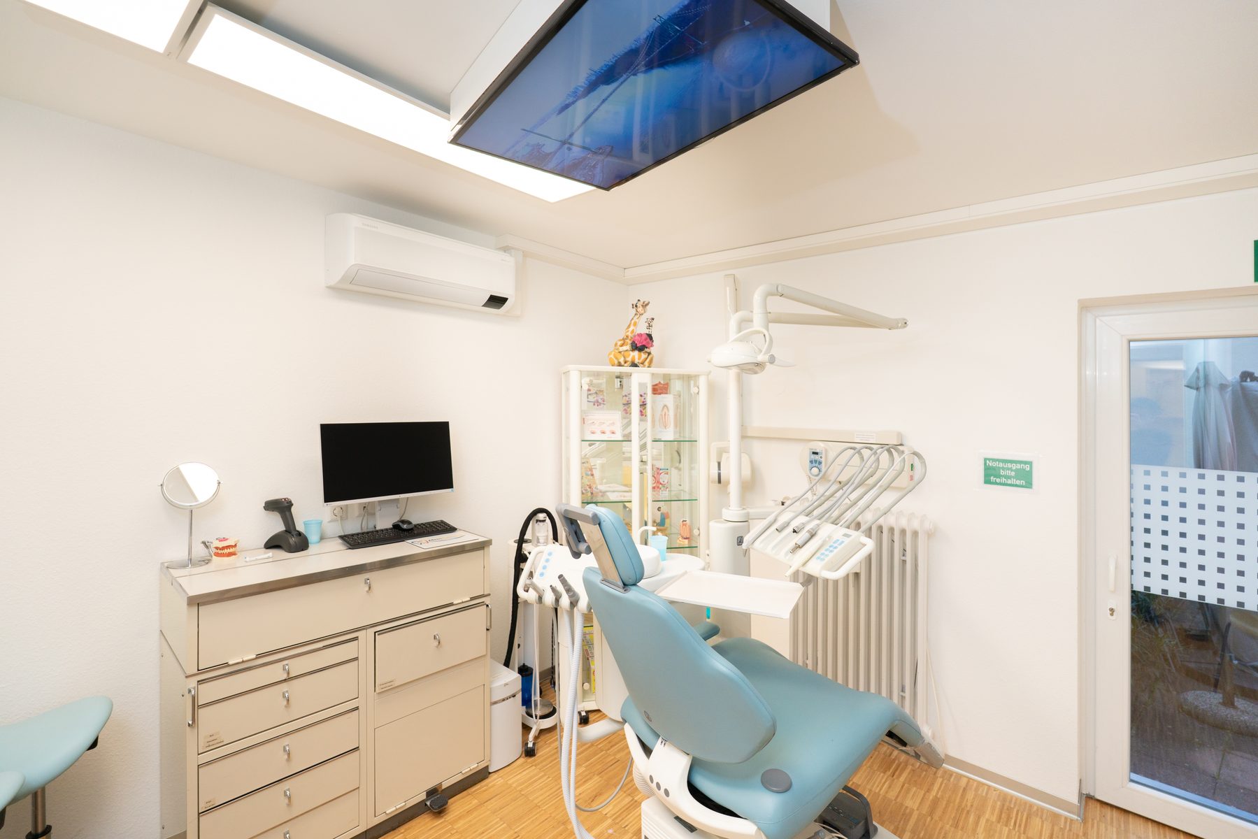 Behandlungszimmer der Praxis MeinZahnarzt Lörrach Stetten